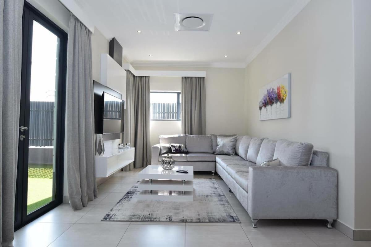 Elridge Living Apartamento Boksburg Exterior foto